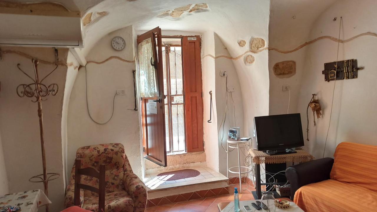 Casa Ele - Casa Indipendente Con Cucina - Bikes Friendly Leilighet Sassari Eksteriør bilde
