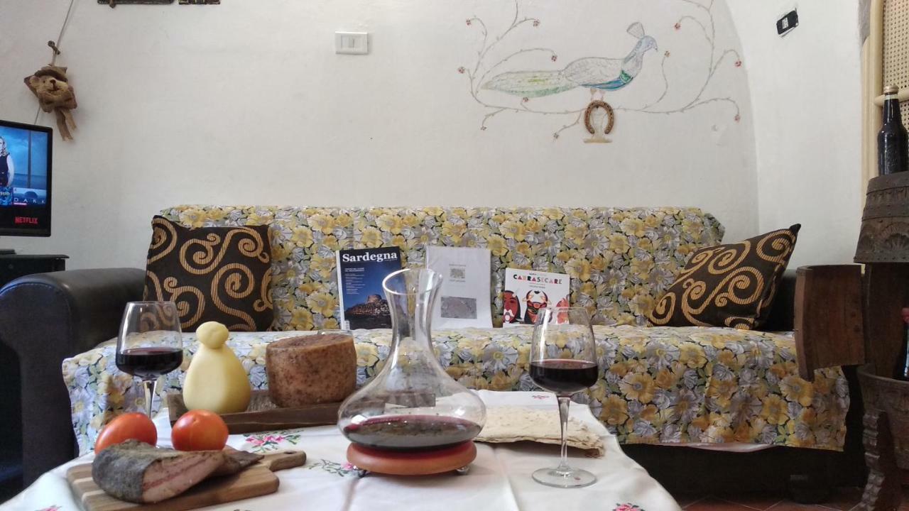 Casa Ele - Casa Indipendente Con Cucina - Bikes Friendly Leilighet Sassari Eksteriør bilde